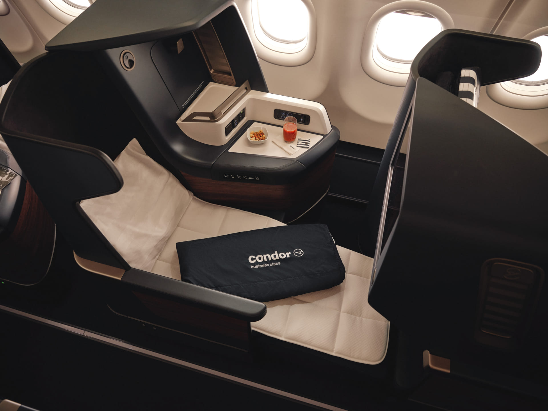 Condor A330neo Business Class Prime Seat